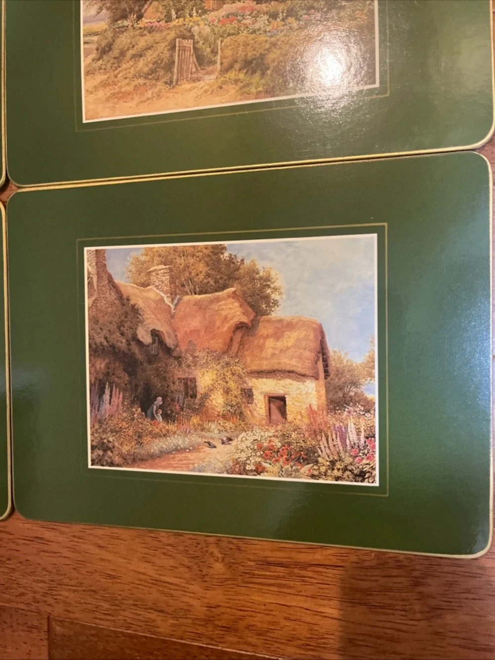 Clover Leaf Green Placemat Set of 6 with Cottage Artwork